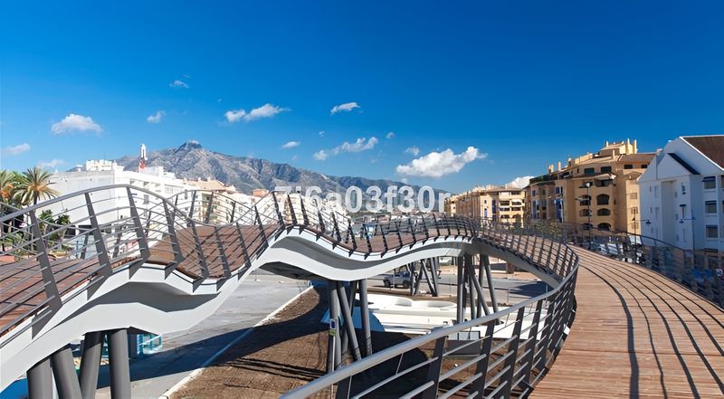 Foto dc70d815-8b18-41e4-ae58-7104f14dc5ca. Apartament amb aparcament piscina a San Pedro de Alcántara Pueblo Marbella