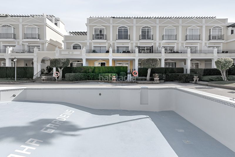 Foto 56b44ecf-6f0d-4e52-8343-2e52482e9933. Planta baixa amb aparcament piscina a Playa Bajadilla - Puertos Marbella
