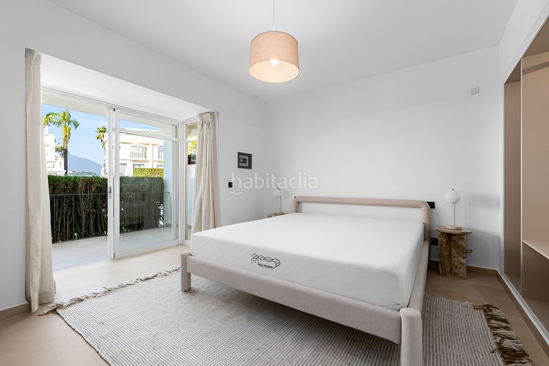 Foto 66594259-8e7f-4a3a-8c2d-d348c32d52a9. Planta baixa amb aparcament piscina a Playa Bajadilla - Puertos Marbella