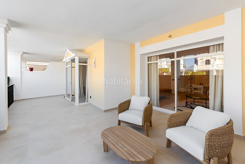 Foto cf47e381-4c7b-4b74-a47e-9a82d457c368. Planta baixa amb aparcament piscina a Playa Bajadilla - Puertos Marbella
