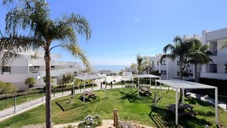 Planta baixa a La Duquesa. Apartamento en planta baja en la duquesa
