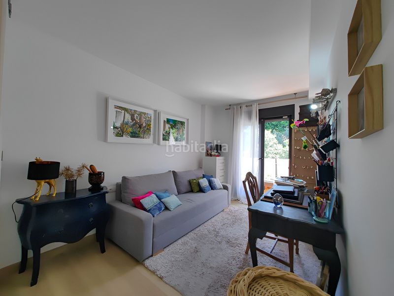 Foto 02863ead-ccdc-458e-a7b8-947851a07003. Dúplex amb aparcament piscina a Centro Estepona