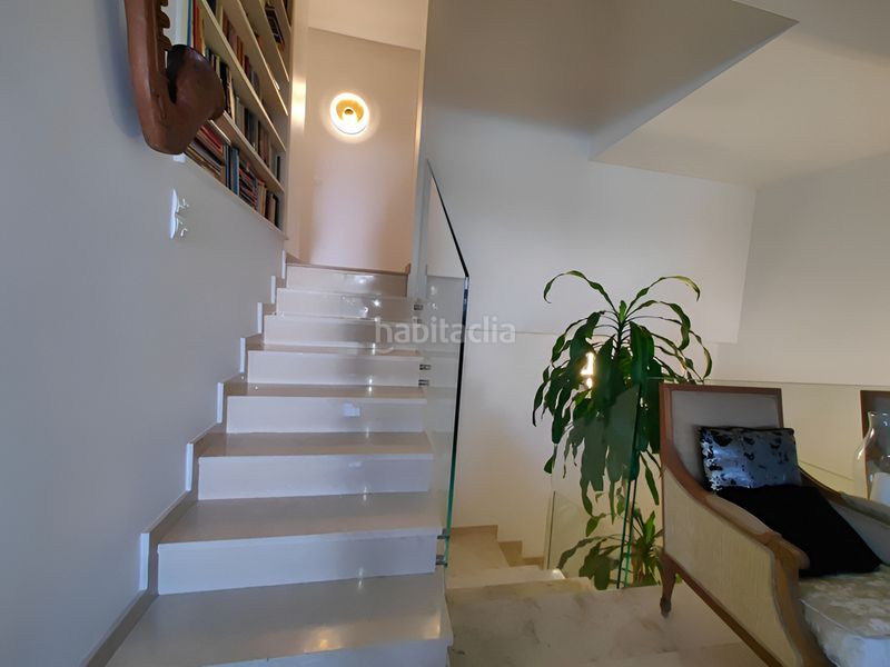 Foto 1662cdb5-1a0b-4948-8964-e7441cf872b3. Dúplex amb aparcament piscina a Centro Estepona