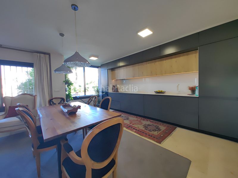 Foto 65e7ae04-7eda-4dc2-8eb9-cdc2ac451296. Dúplex amb aparcament piscina a Centro Estepona