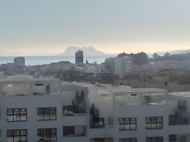Foto c95f7c61-fc43-4d4e-8488-9bb9ac6139ee. Apartament amb aparcament piscina a Centro Estepona