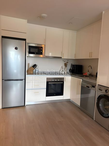 Foto fe8c6e4d-28d8-4527-a260-23bb52363413. Apartament amb aparcament piscina a Centro Estepona