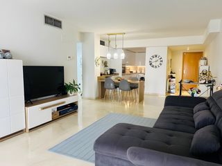 Piccolo appartamento in Guadalmina Alta. Apartamento en planta media en guadalmina alta