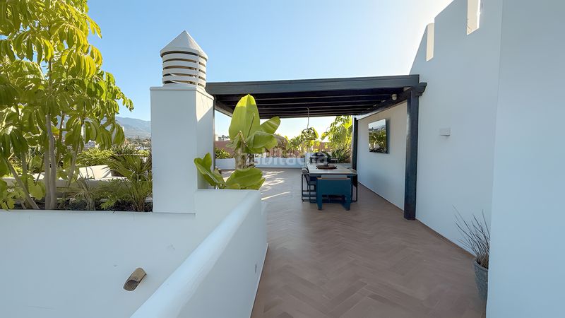 Foto d6aa6d58-6229-42d6-8194-d1caf4e762fa. Àtic amb aparcament piscina a Nueva Andalucía centro Marbella