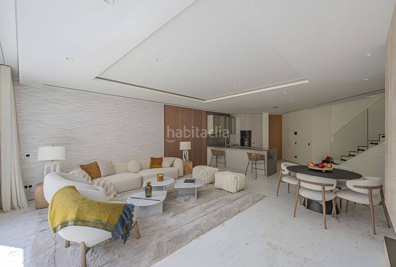 Foto c3e3e0e6-1bf2-4673-a1ac-ee7cf8ff38a8. Planta baixa amb aparcament piscina a Puente Romano Marbella