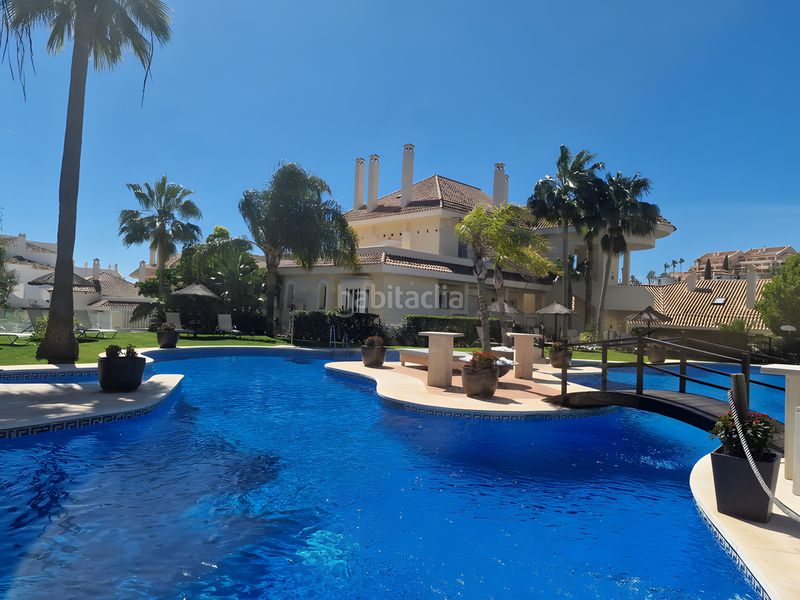 Foto 0914d02d-6c5f-4300-a328-ce1fe9795dbb. Apartament amb aparcament piscina a Nueva Andalucía centro Marbella