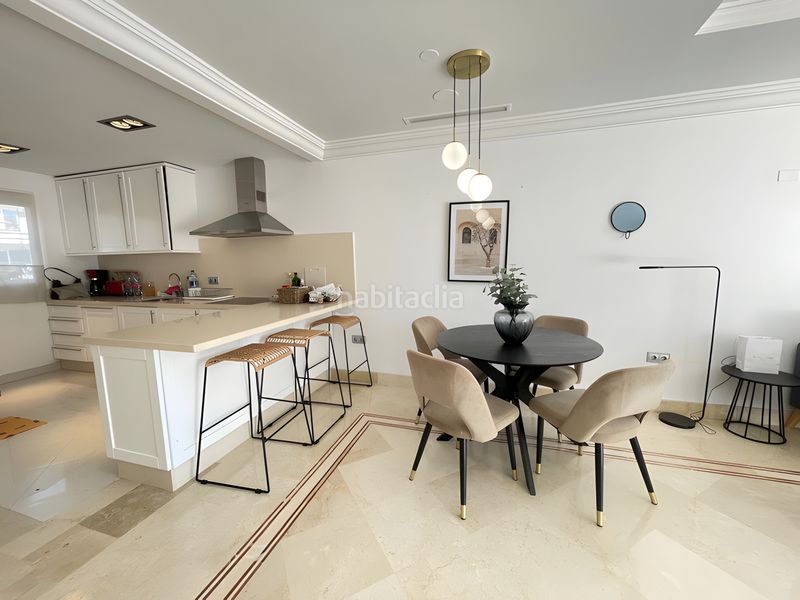 Foto 180faa53-6281-4b87-8acc-f2382ea44595. Apartament amb aparcament piscina a Nueva Andalucía centro Marbella