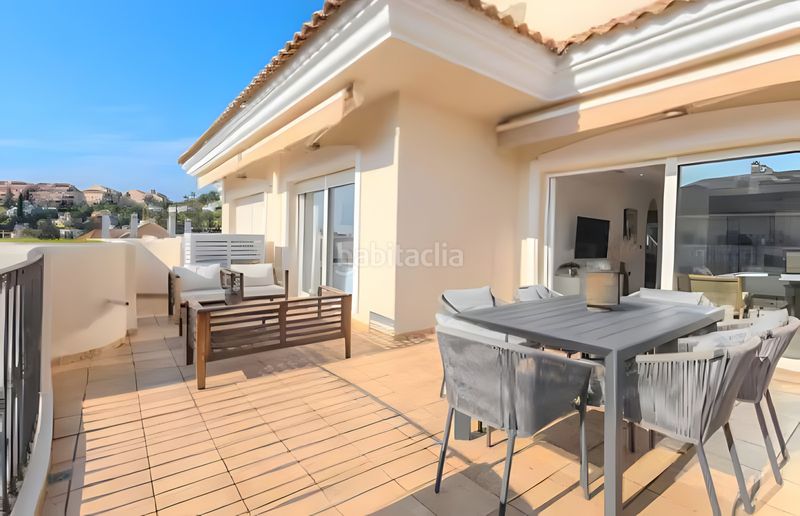 Foto 75dcaea2-1ff9-4cff-9e26-954a0ef19945. Apartament amb aparcament piscina a Nueva Andalucía centro Marbella
