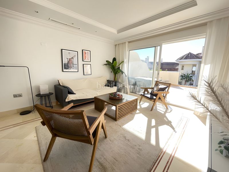 Foto ca602116-7a78-45b1-b67b-627b2f1fab8c. Apartament amb aparcament piscina a Nueva Andalucía centro Marbella