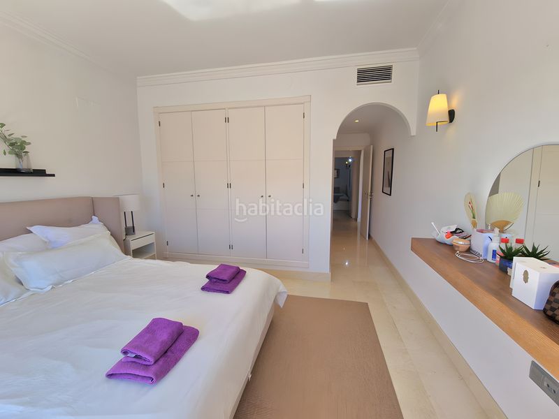Foto e2e12390-153d-4201-9f1b-a8ebeb2f65cc. Apartament amb aparcament piscina a Nueva Andalucía centro Marbella
