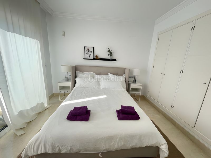 Foto e9b7f342-fc4f-4184-9db1-c200ce6b58dc. Apartament amb aparcament piscina a Nueva Andalucía centro Marbella