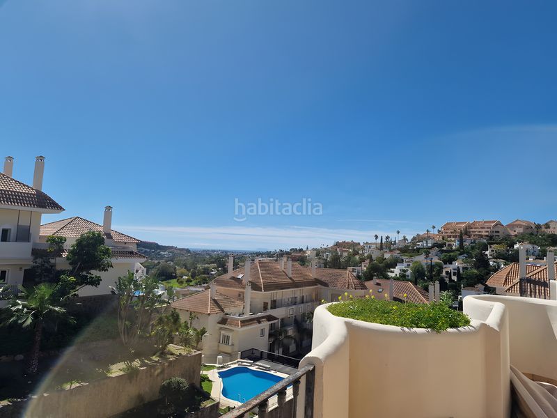 Foto f8e45b07-52b0-4daf-8cb9-99334fed06d0. Apartament amb aparcament piscina a Nueva Andalucía centro Marbella