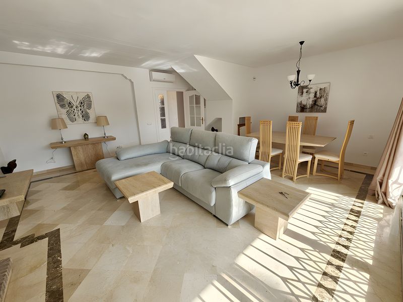 Foto 7b69eaa4-fa21-4212-954f-1f5888570217. Casa adossada amb piscina a Puente Romano Marbella
