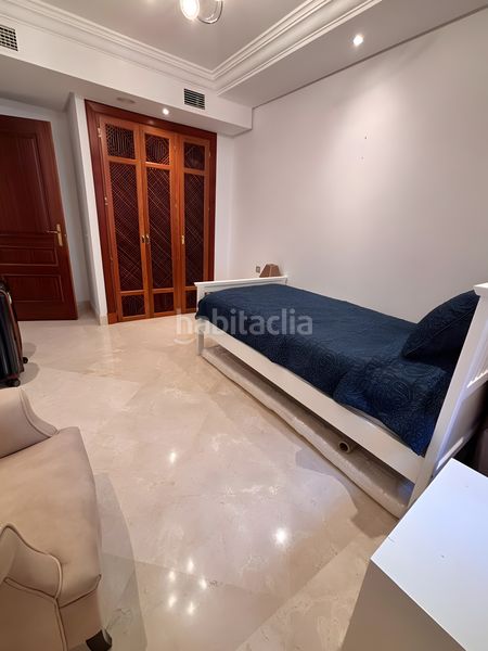 Foto 6bb295d7-4432-41d0-aaa6-701df62864c6. Apartament amb aparcament piscina a Centro Estepona