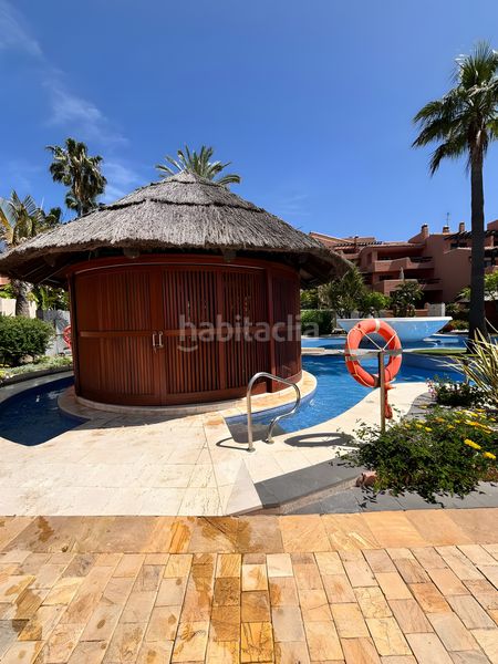 Foto aef7f6d7-86a8-4a77-a90b-cbccd9724c16. Apartament amb aparcament piscina a Centro Estepona