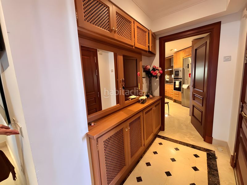 Foto f448e19a-1558-4cd0-9f3a-40e540a5831b. Apartament amb aparcament piscina a Centro Estepona