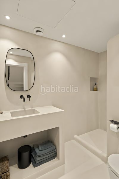 Foto eaa28c76-3cc1-44b4-9e02-df2f62493b42. Casa adossada amb aparcament piscina a Puente Romano Marbella