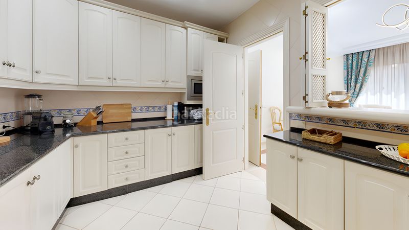 Foto ba9879ea-c3f8-43d4-9074-44d6496332d9. Apartament amb calefacció aparcament piscina a Playa Bajadilla - Puertos Marbella