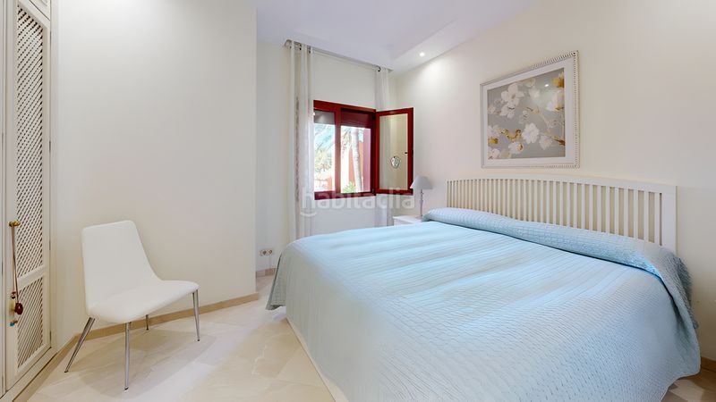 Foto f2806b55-e7fe-4053-92f9-45a353799cd5. Apartament amb calefacció aparcament piscina a Playa Bajadilla - Puertos Marbella