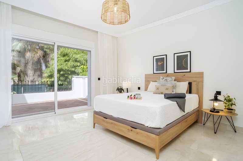 Foto e096e6b0-7f34-4e16-ba6c-0a526301f433. Apartament amb aparcament piscina a Sierra Blanca Marbella