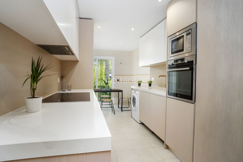 Foto e5869bcb-94f2-4e5f-89ac-9ddd0bea5056. Apartament amb aparcament piscina a Sierra Blanca Marbella