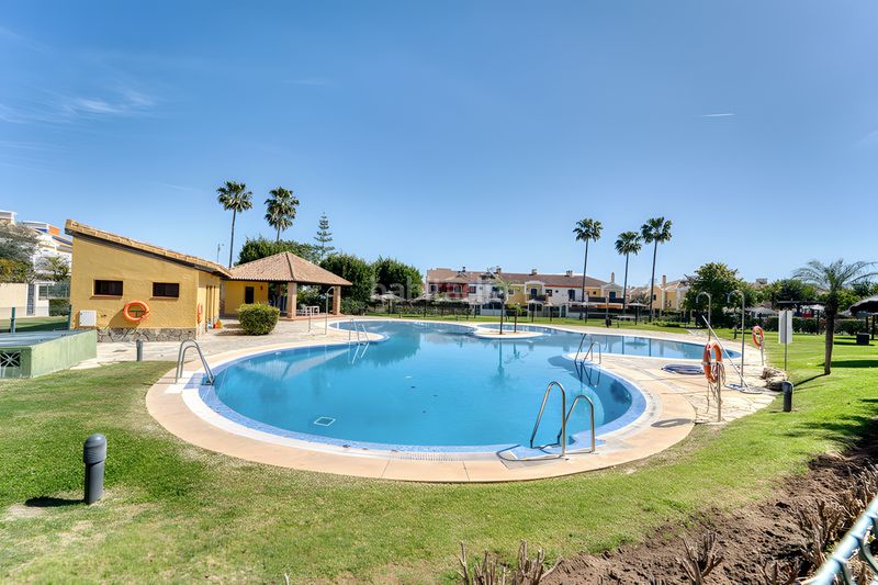 Foto 1a13e90e-0db4-4cbc-99f8-eb84a252f6d1. Casa amb aparcament piscina a Guadalmina Alta Marbella