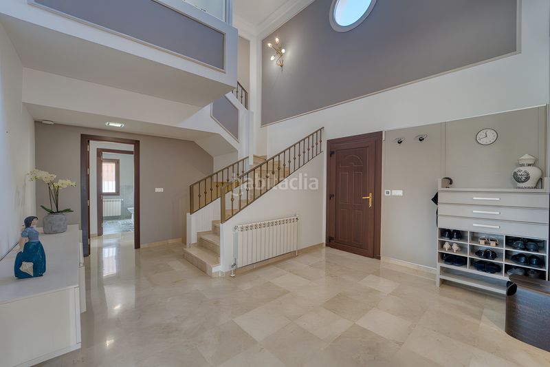 Foto 30a9b669-855a-464d-acd0-57d2d7893b1c. Casa amb aparcament piscina a Guadalmina Alta Marbella