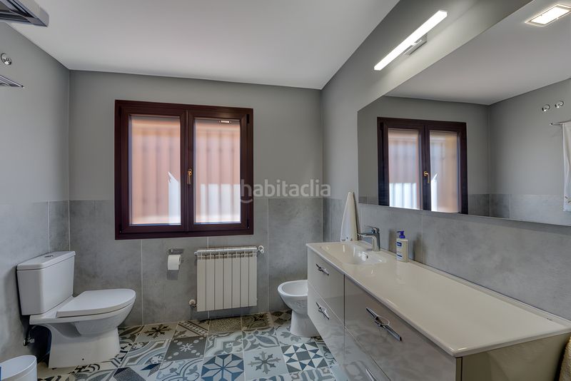 Foto 8f5bfedd-4dd9-4ab1-a9cf-79d868135c2d. Casa amb aparcament piscina a Guadalmina Alta Marbella