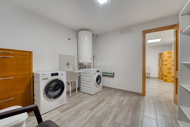 Foto e6ca3788-a79c-4fec-ada1-080949a3c97a. Casa amb aparcament piscina a Guadalmina Alta Marbella