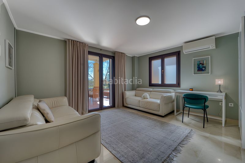 Foto fdc78ec0-3c53-4728-a32f-d4e1a401863b. Casa amb aparcament piscina a Guadalmina Alta Marbella
