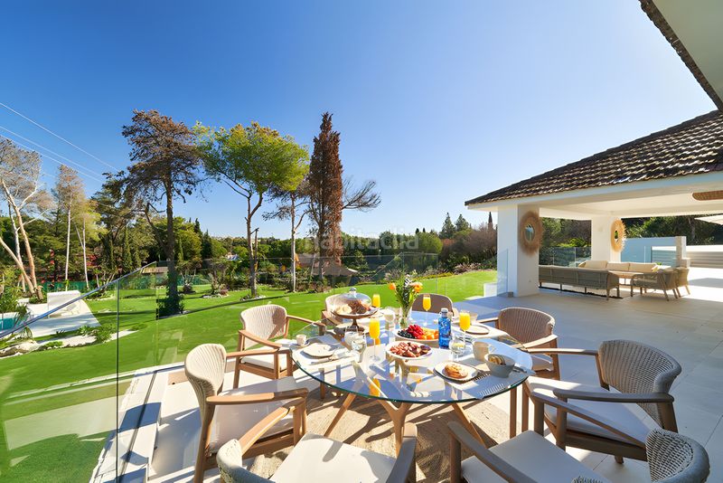 Foto 376621a5-b145-46d6-b970-f4679ba17052. Casa amb aparcament piscina a Guadalmina Alta Marbella