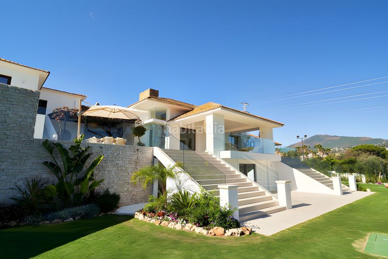Foto 81a7a336-4dd9-44ce-9069-24c27b8a6aa6. Casa amb aparcament piscina a Guadalmina Alta Marbella