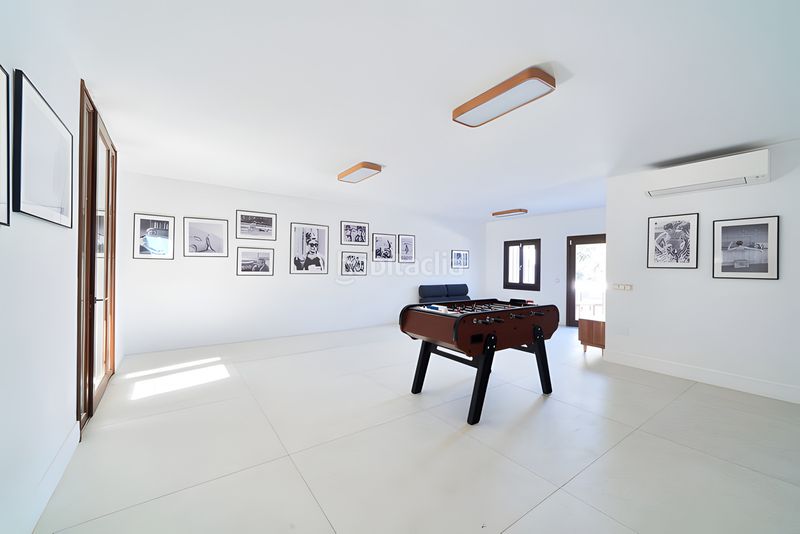 Foto c12db842-6d3c-4c95-886c-a12e768b41b5. Casa amb aparcament piscina a Guadalmina Alta Marbella