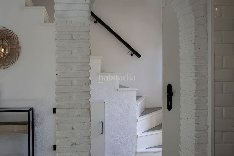 Foto 0a22490c-8580-4041-ae77-052674e78053. Casa aparellada amb aparcament piscina a Calahonda Mijas