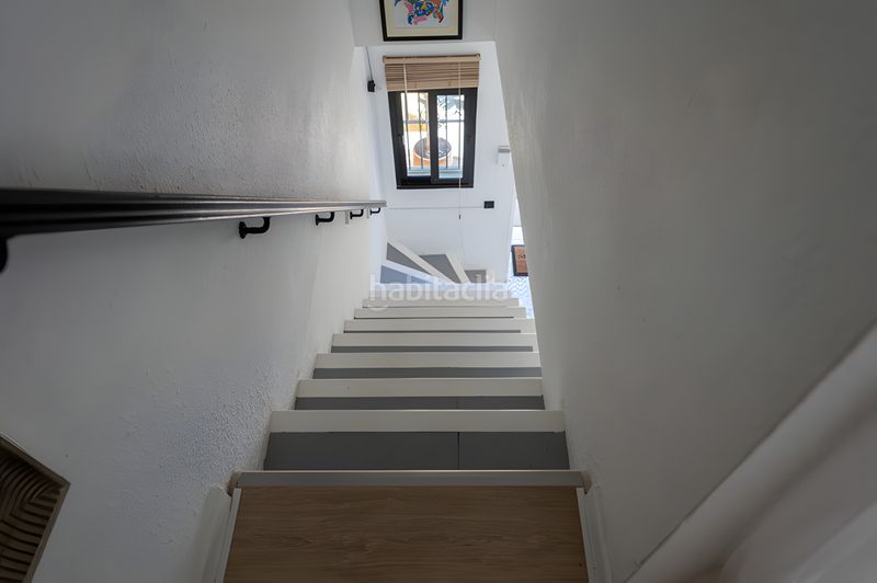 Foto 7c77ea23-68a1-4f87-9b4e-e1a47b23f111. Casa aparellada amb aparcament piscina a Calahonda Mijas