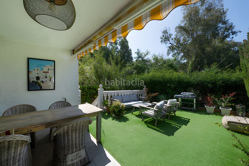 Foto ba1607e0-bdec-407a-b299-5cd3be074d8d. Casa aparellada amb aparcament piscina a Calahonda Mijas