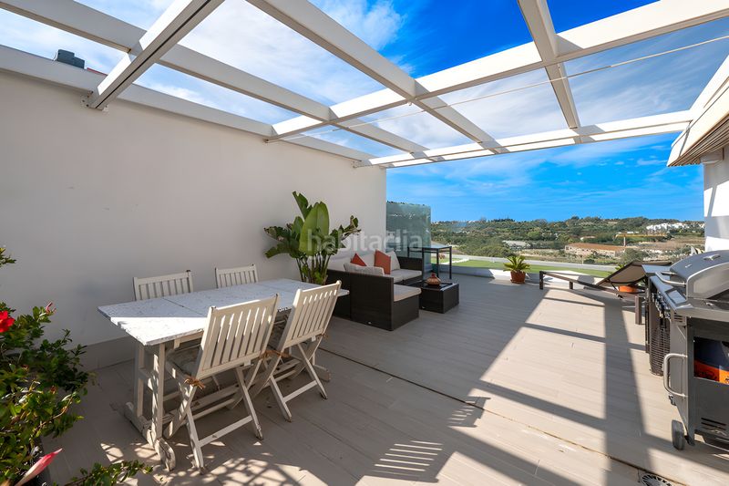 Foto d0875076-497e-4c99-b187-b2f49d3f2bfc. Casa adossada amb aparcament piscina a Cancelada Estepona