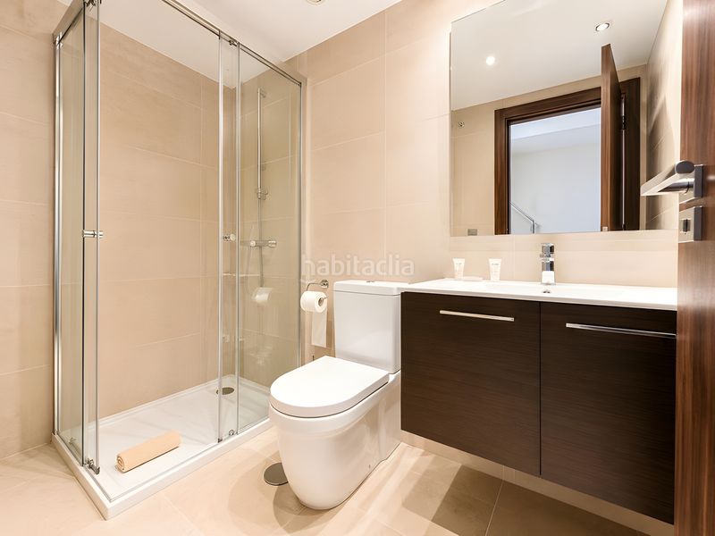 Foto bc55bb2a-47ce-4edf-9e89-de5705940959. Àtic amb aparcament piscina a Nueva Alcántara Marbella