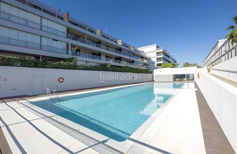 Foto 1f05b89b-328f-4502-ace8-48dc4796ec57. Apartament amb aparcament piscina a Manilva pueblo Manilva