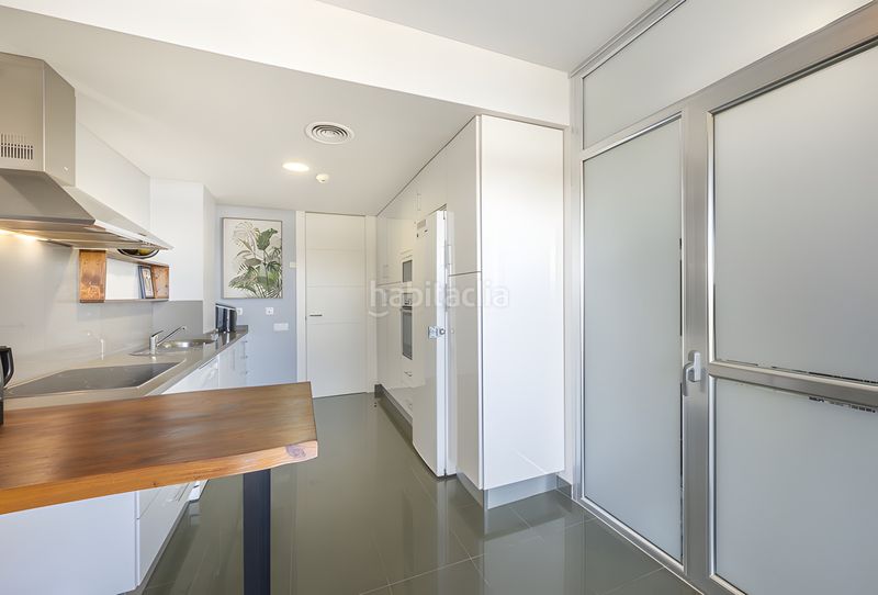 Foto 4084ac81-570d-44d7-91b6-9417a8c03c2f. Apartament amb aparcament piscina a Manilva pueblo Manilva