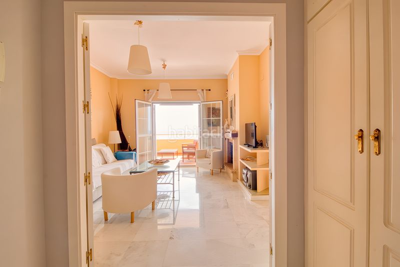 Foto 47cd8fb6-eaa9-408d-bdc6-8c30d7804f48. Apartament amb aparcament piscina a Manilva pueblo Manilva