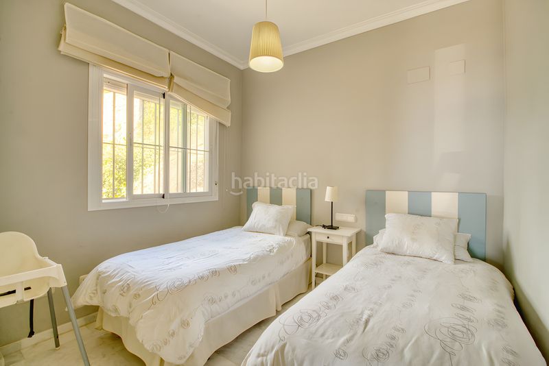 Foto e1a533d5-a969-430b-8024-b154f2bd5767. Apartament amb aparcament piscina a Manilva pueblo Manilva