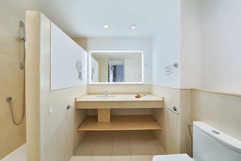 Foto 1e3073be-f225-4e7d-b785-ed332da1049c. Apartament amb aparcament piscina a Elviria Marbella