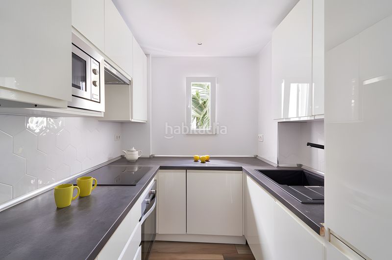 Foto 2bf916e2-00d1-4782-813d-744a4c46b31e. Apartament amb aparcament piscina a Elviria Marbella