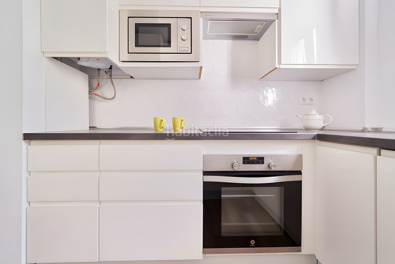 Foto 3dcf70d6-bde1-4693-bb3f-1fa62a53f1c4. Apartament amb aparcament piscina a Elviria Marbella