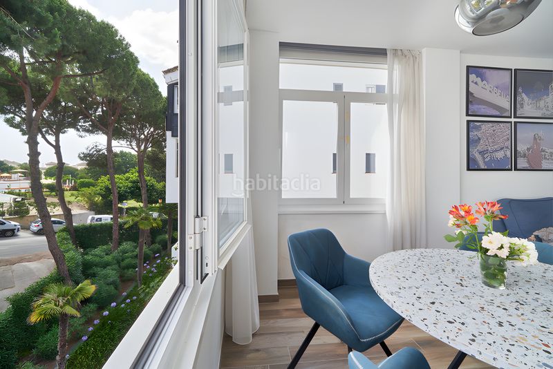 Foto 8fb5f382-d1c5-4d1f-94e1-6b6865756dc1. Apartament amb aparcament piscina a Elviria Marbella